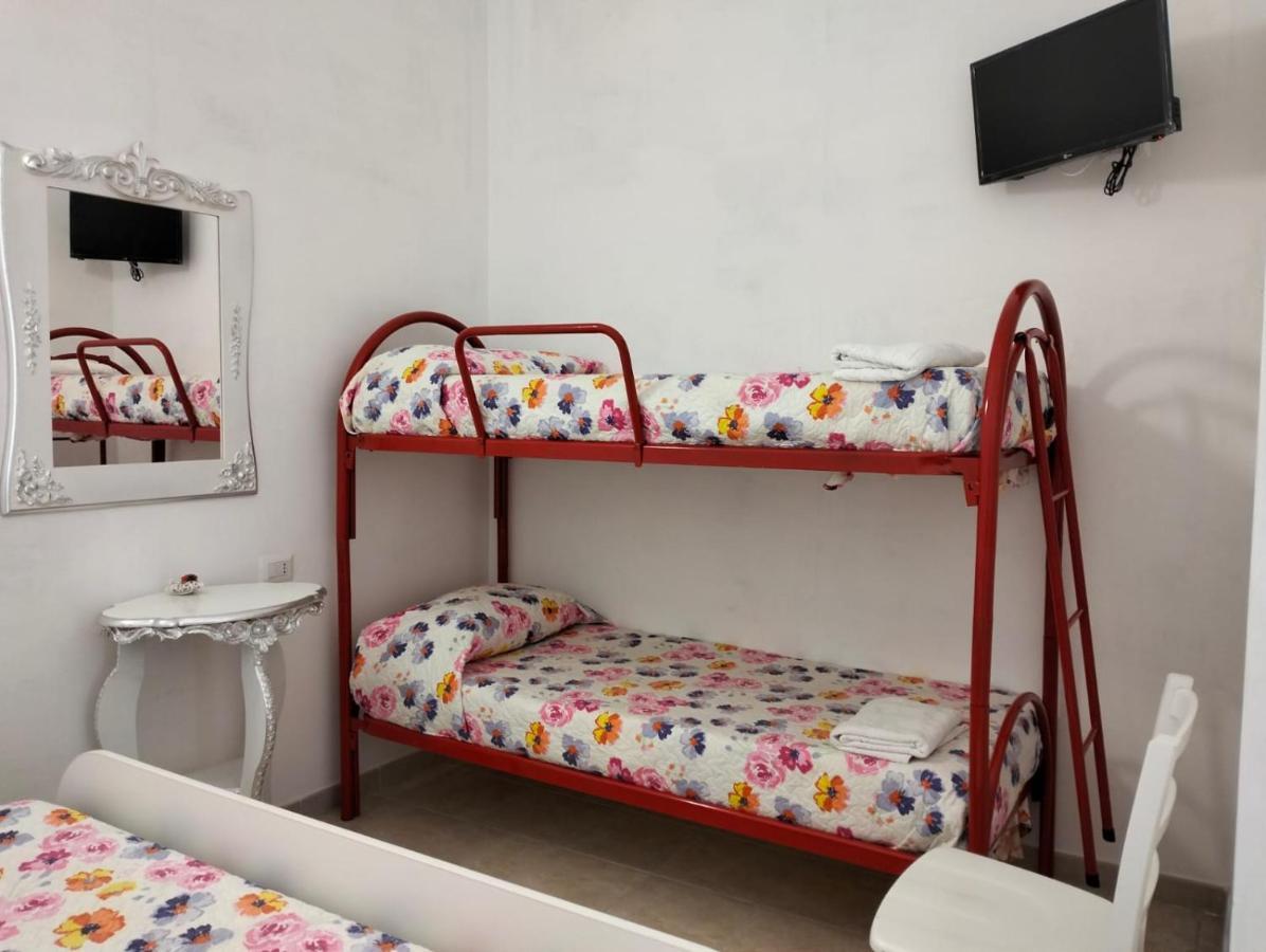 B&B Orazio U Vitturisi Portopalo Di Capo Passero Exteriör bild